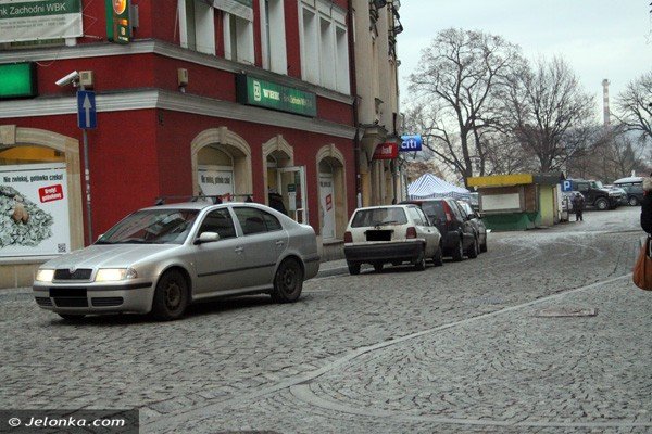 kierowcy-blokuja-ulice-jasna-parkujac-wbrew-prawu-foto-44520