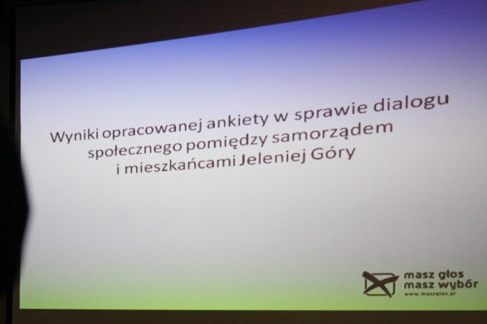 ankieta-jeleniogorzanie-zle-oceniaja-wodarzy-prezydent-to-niewiarygodne-wyniki-foto-44559