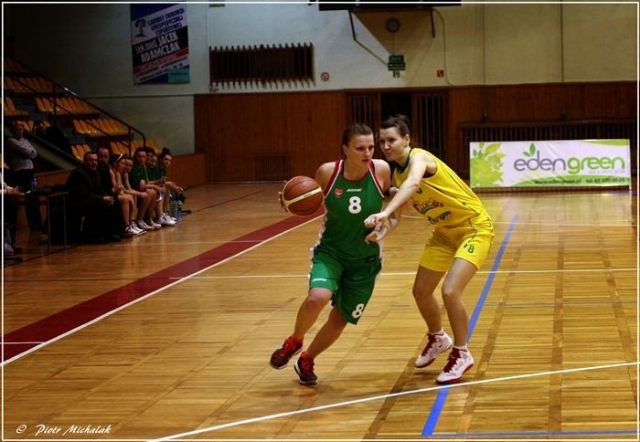 galeria-zdjec-ze-zwycieskiego-meczu-koszykarek-karkonoszy-foto-44574