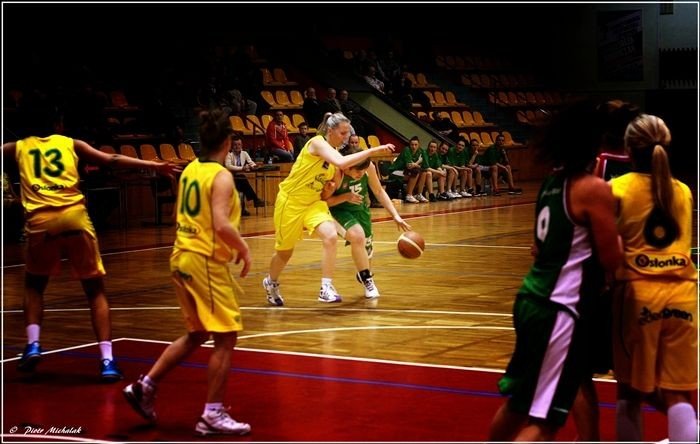 galeria-zdjec-ze-zwycieskiego-meczu-koszykarek-karkonoszy-foto-44574