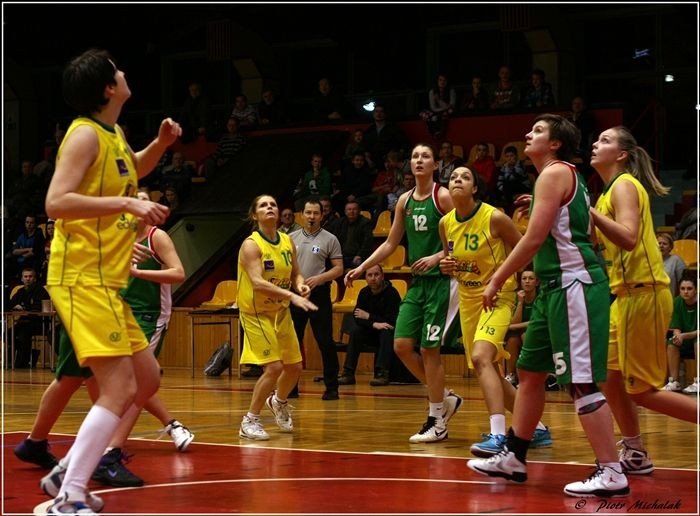galeria-zdjec-ze-zwycieskiego-meczu-koszykarek-karkonoszy-foto-44574