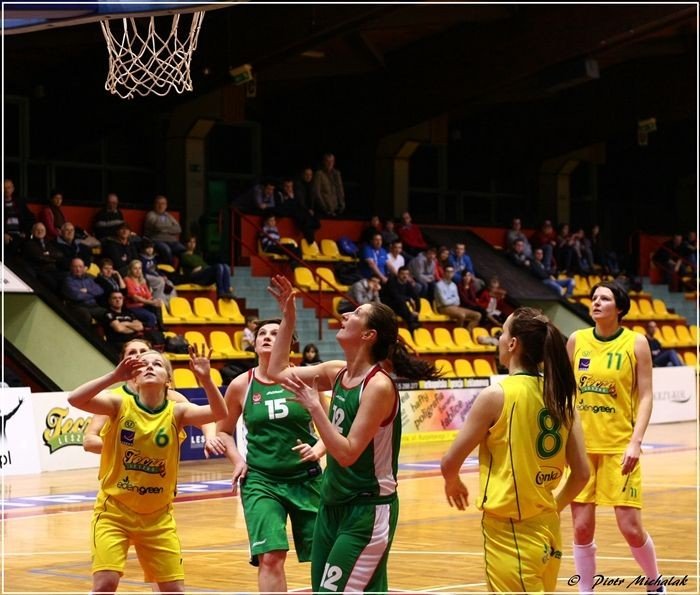 galeria-zdjec-ze-zwycieskiego-meczu-koszykarek-karkonoszy-foto-44574