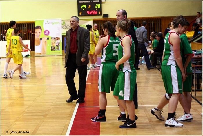 galeria-zdjec-ze-zwycieskiego-meczu-koszykarek-karkonoszy-foto-44574