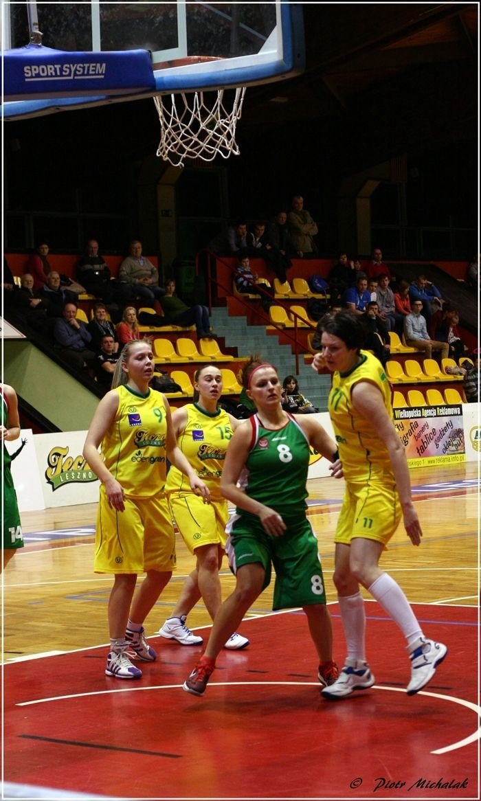 galeria-zdjec-ze-zwycieskiego-meczu-koszykarek-karkonoszy-foto-44574