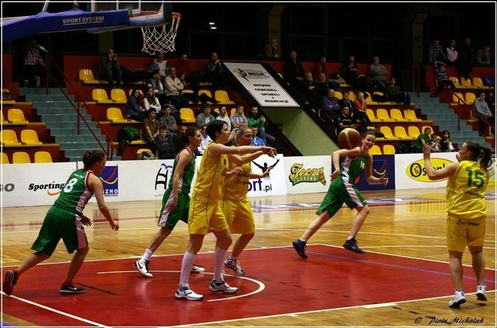 galeria-zdjec-ze-zwycieskiego-meczu-koszykarek-karkonoszy-foto-44574