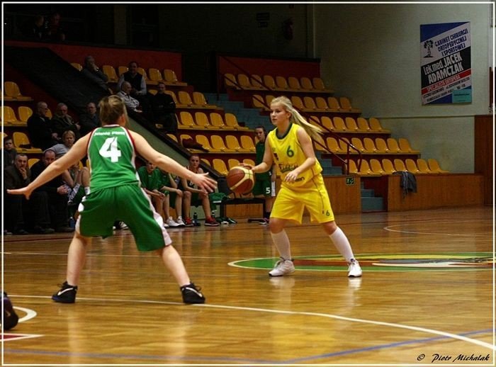 galeria-zdjec-ze-zwycieskiego-meczu-koszykarek-karkonoszy-foto-44574