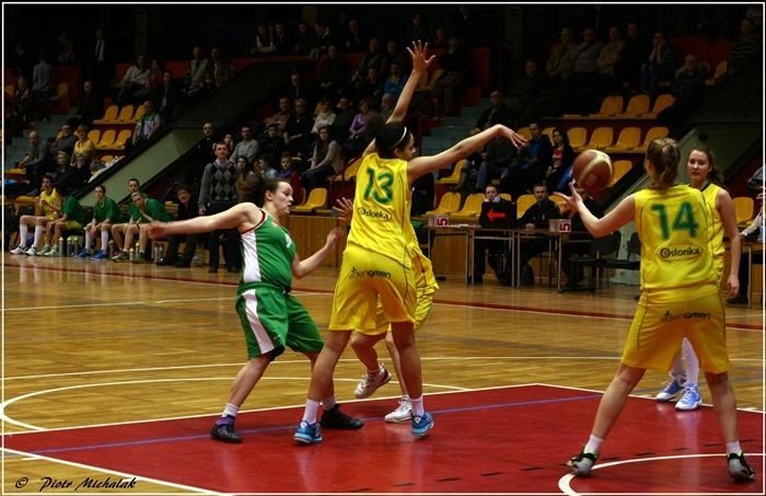 galeria-zdjec-ze-zwycieskiego-meczu-koszykarek-karkonoszy-foto-44574
