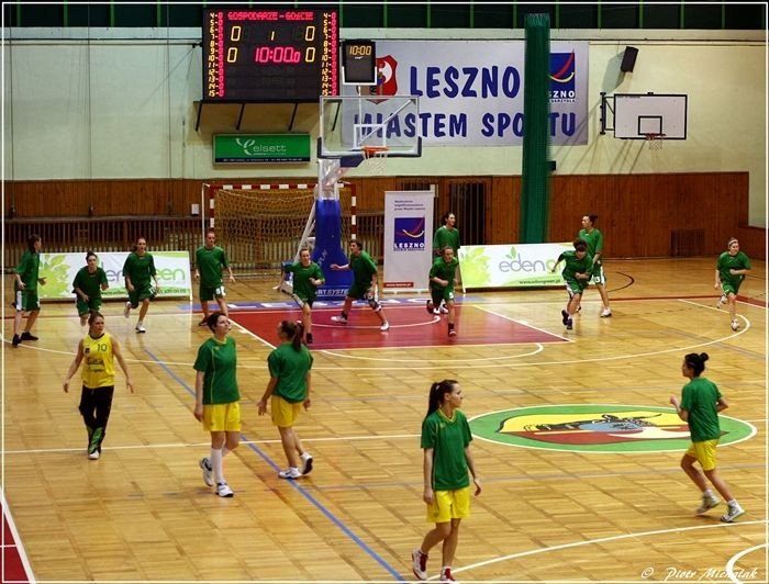 galeria-zdjec-ze-zwycieskiego-meczu-koszykarek-karkonoszy-foto-44574