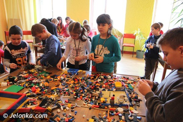 jest-super-czyli-lego-i-inne-atrakcje-na-zimowisku-w-mdk-foto-44585