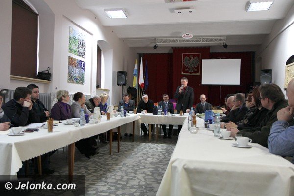 michaowice-chca-sie-odaczyc-od-piechowic-mieszkancy-widza-w-tym-szanse-na-rozwoj-foto-44635