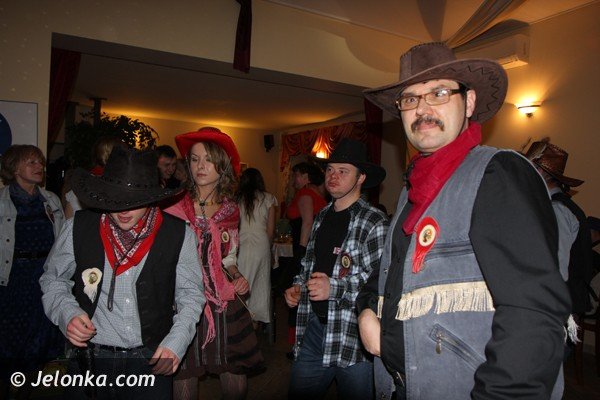 niepenosprawni-bawili-sie-swietnie-na-balu-country-w-mysakowicach-foto-44637