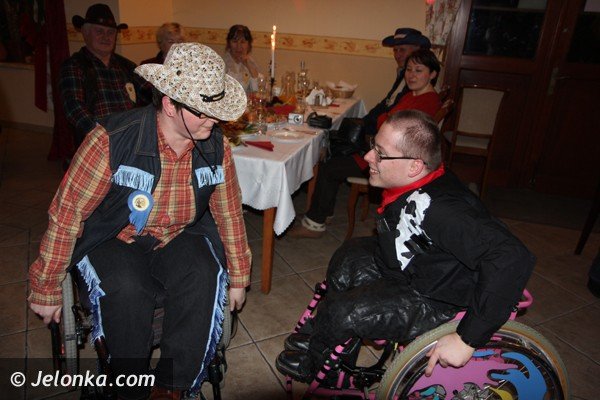 niepenosprawni-bawili-sie-swietnie-na-balu-country-w-mysakowicach-foto-44637