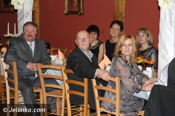 oddali-serca-na-balu-charytatywnym-uczniom-szkoy-w-mysakowicach-foto-44646