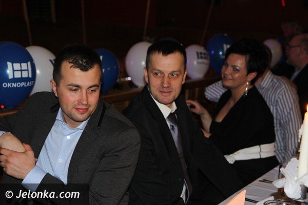 oddali-serca-na-balu-charytatywnym-uczniom-szkoy-w-mysakowicach-foto-44646