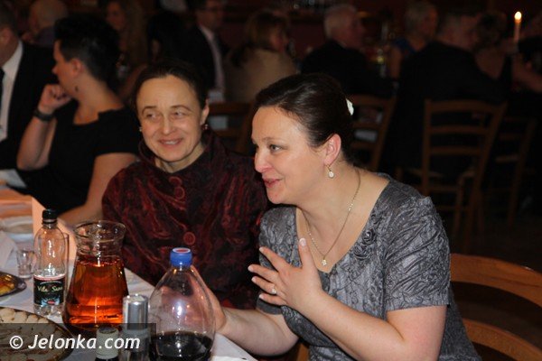 oddali-serca-na-balu-charytatywnym-uczniom-szkoy-w-mysakowicach-foto-44646