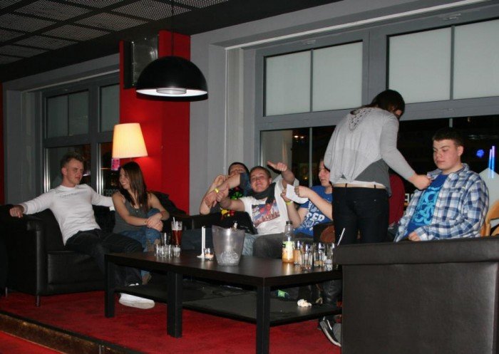 na-kwadratowych-walentynkach-bawio-sie-okoo-200-osob-foto-44668