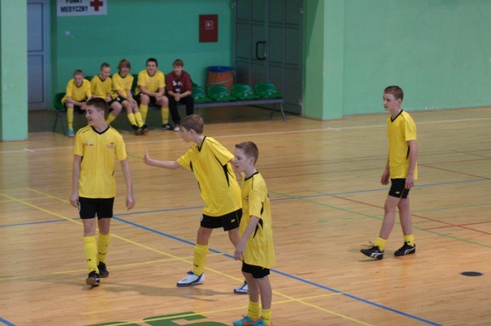 miedz-legnica-triumfuje-w-jeleniogorskim-turnieju-trampkarzy-modszych-foto-44672