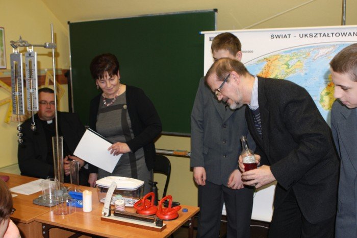 katolickie-gimnazjum-w-jeleniej-gorze-otworzyo-drzwi-dla-zainteresowanych-foto-44789