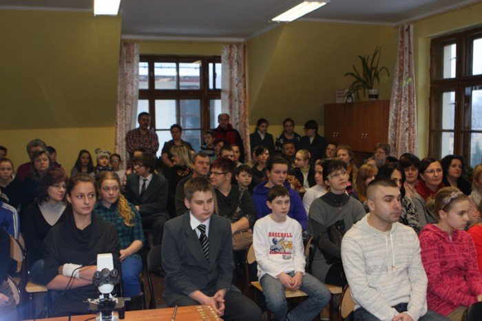 katolickie-gimnazjum-w-jeleniej-gorze-otworzyo-drzwi-dla-zainteresowanych-foto-44789