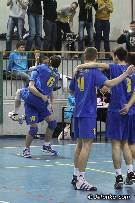 swidniczanie-opanowali-jeleniogorska-hale-foto-44921