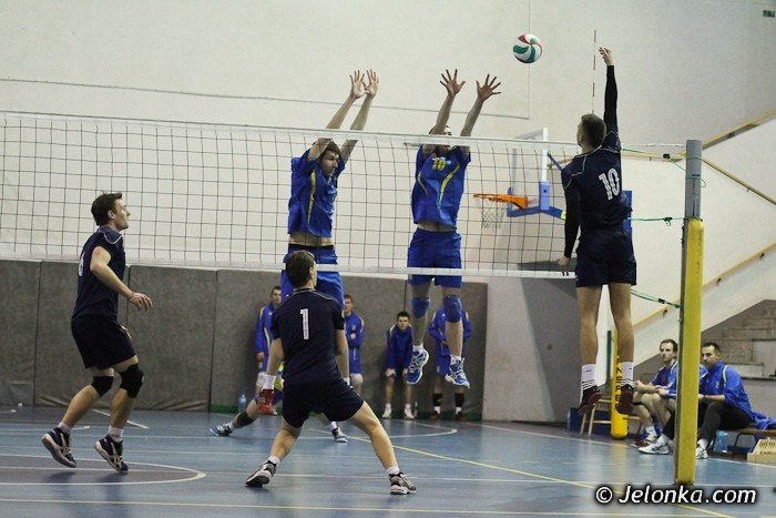 swidniczanie-opanowali-jeleniogorska-hale-foto-44921