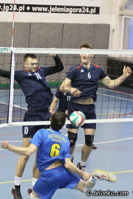 swidniczanie-opanowali-jeleniogorska-hale-foto-44921