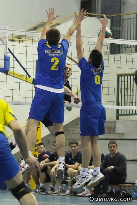 swidniczanie-opanowali-jeleniogorska-hale-foto-44921