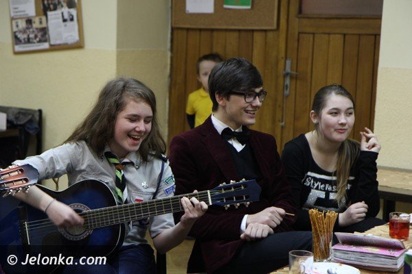 jubileusz-druzyny-harcerskiej-sokolik-z-piesniami-i-tortem-foto-44926