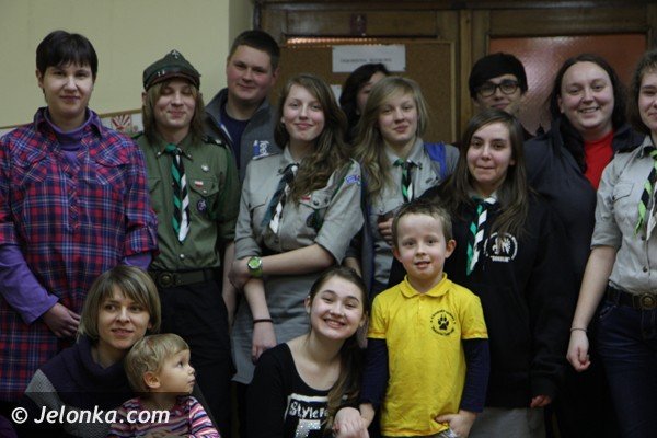 jubileusz-druzyny-harcerskiej-sokolik-z-piesniami-i-tortem-foto-44926