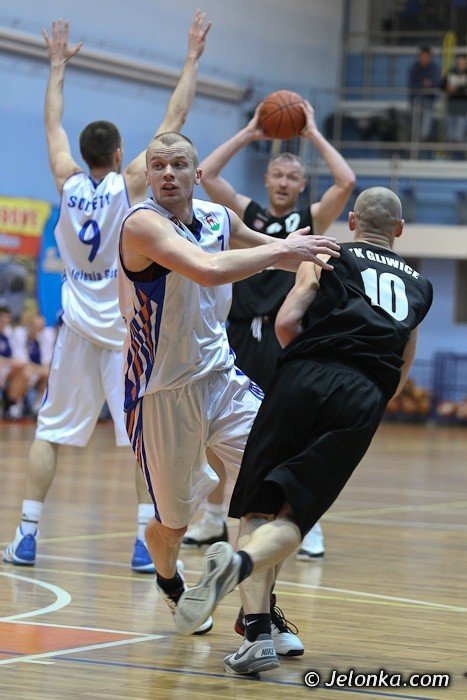 sudety-bez-argumentow-w-meczu-przeciwko-gtk-foto-45063