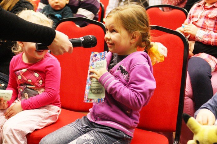 reksio-w-muflonie-bawi-dzieci-i-dorosych-foto-45095