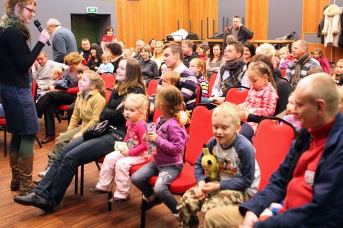 reksio-w-muflonie-bawi-dzieci-i-dorosych-foto-45095