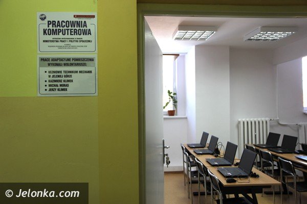 kson-ma-nowoczesna-pracownie-komputerowa-dla-seniorow-foto-45113