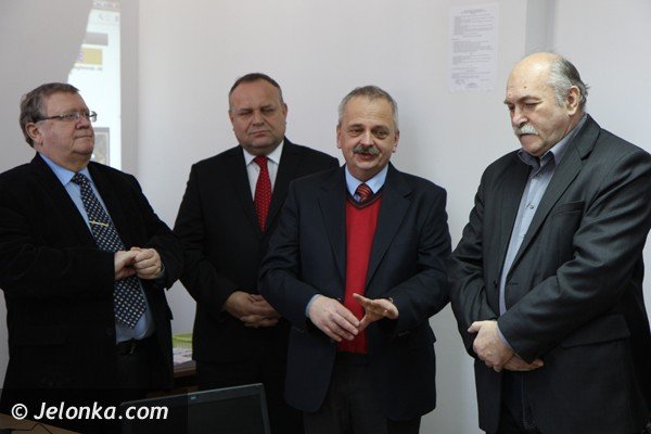 kson-ma-nowoczesna-pracownie-komputerowa-dla-seniorow-foto-45113