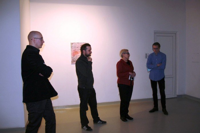 dwie-skrajne-osobowosci-na-podwojnym-wernisazu-w-bwa-foto-45201