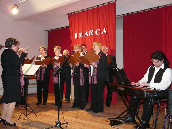 dzien-kobiet-w-piechowicach-foto-45205