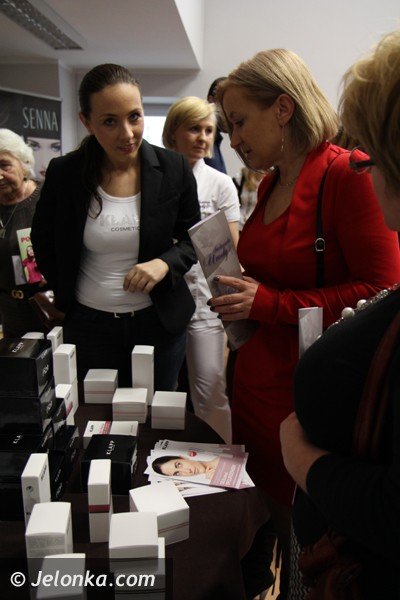kobiety-dla-kobiet-przygotoway-uczte-dla-ducha-i-ciaa-w-jck-foto-45215