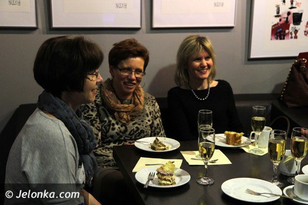 kobiety-dla-kobiet-przygotoway-uczte-dla-ducha-i-ciaa-w-jck-foto-45215