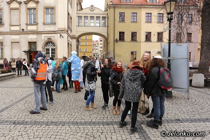 harlem-shake-na-placu-ratuszowym-foto-45217
