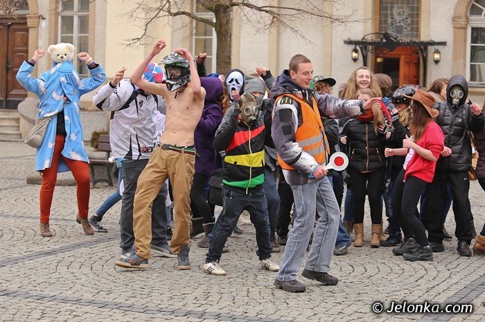 harlem-shake-na-placu-ratuszowym-foto-45217