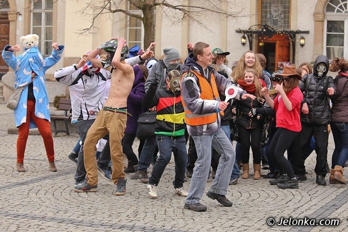 harlem-shake-na-placu-ratuszowym-foto-45217