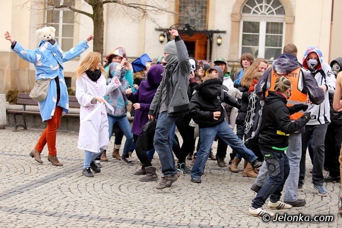 harlem-shake-na-placu-ratuszowym-foto-45217