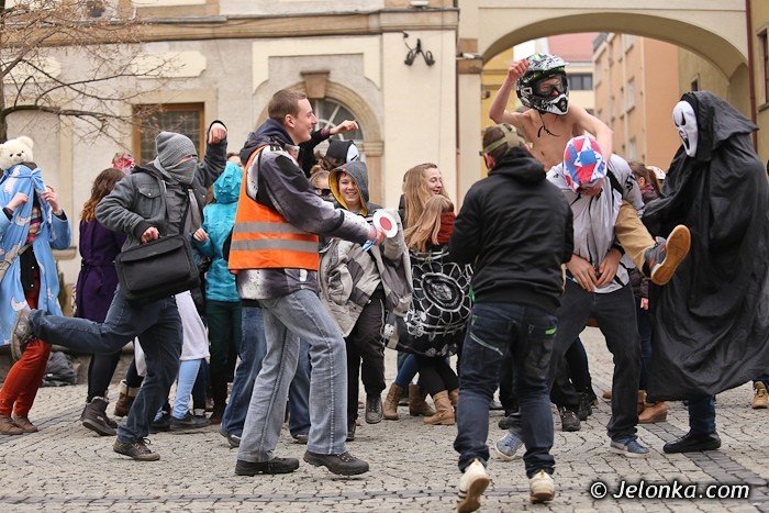harlem-shake-na-placu-ratuszowym-foto-45217