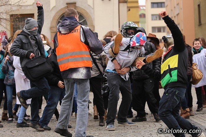 harlem-shake-na-placu-ratuszowym-foto-45217