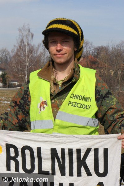zajecha-na-miodzie-i-dwoch-kokach-do-jeleniej-gory-a-wszystko-dla-pszczo-foto-45227