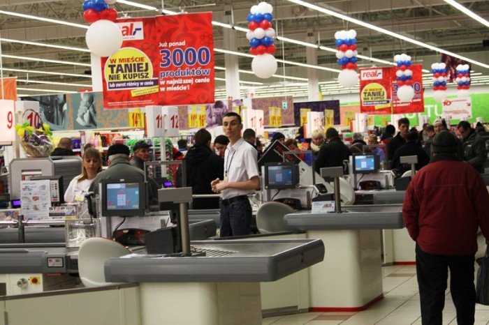 jeleniogorzanie-po-otwarciu-reala-brakowao-nam-takiego-marketu-foto-45305