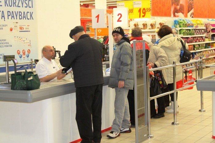 jeleniogorzanie-po-otwarciu-reala-brakowao-nam-takiego-marketu-foto-45305