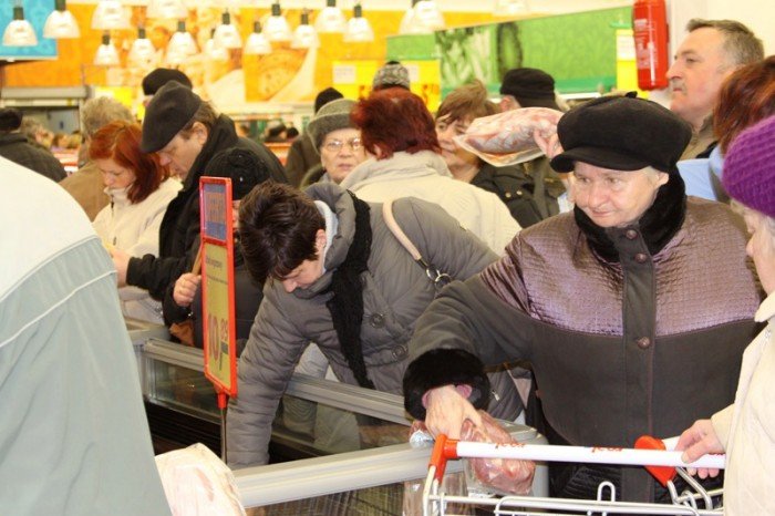 jeleniogorzanie-po-otwarciu-reala-brakowao-nam-takiego-marketu-foto-45305