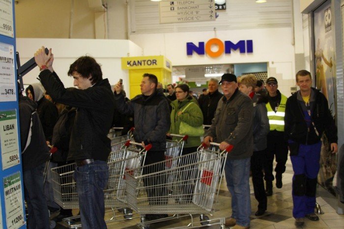 jeleniogorzanie-po-otwarciu-reala-brakowao-nam-takiego-marketu-foto-45305