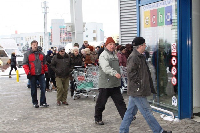 jeleniogorzanie-po-otwarciu-reala-brakowao-nam-takiego-marketu-foto-45305